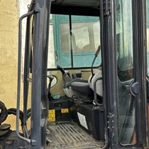 foto 4.8t minibagr Hitachi 48 U guma, lopaty