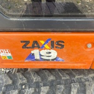 foto pracuje 1.9t minibagr roztah zánovní-pásy Hitachi ZX19 Zaxis rypadlo mini
