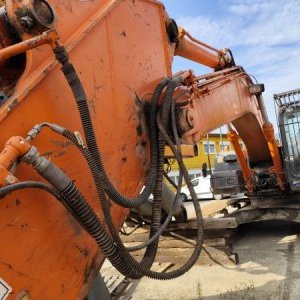 foto 26t bagr bez lopaty Hitachi ZX250 rypadlo pásové