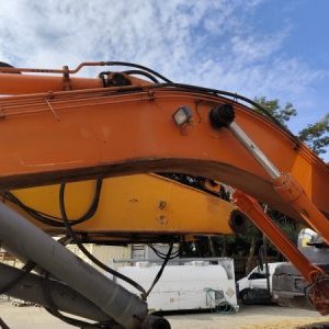 foto 26t bagr bez lopaty Hitachi ZX250 rypadlo pásové