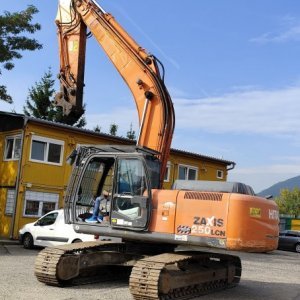 foto 26t bagr bez lopaty Hitachi ZX250 rypadlo pásové