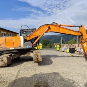 foto 26t bagr bez lopaty Hitachi ZX250 rypadlo pásové