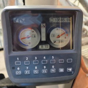 foto 26t bagr bez lopaty Hitachi ZX250 rypadlo pásové