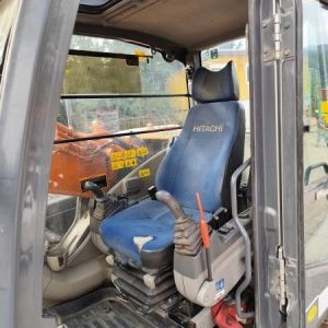 foto 26t bagr bez lopaty Hitachi ZX250 rypadlo pásové