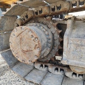 foto 26t bagr bez lopaty Hitachi ZX250 rypadlo pásové