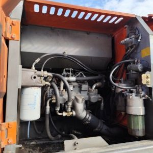 foto 26t bagr bez lopaty Hitachi ZX250 rypadlo pásové