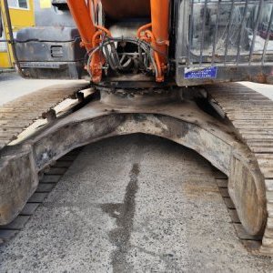 foto 26t bagr bez lopaty Hitachi ZX250 rypadlo pásové